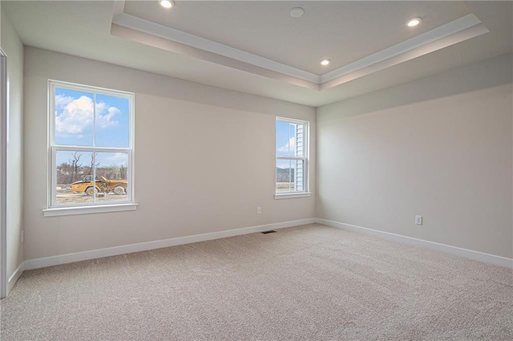 106 Scenic Ridge Drive Venetia, PA 15367 - Photo 28 of 32 an empty room with windows