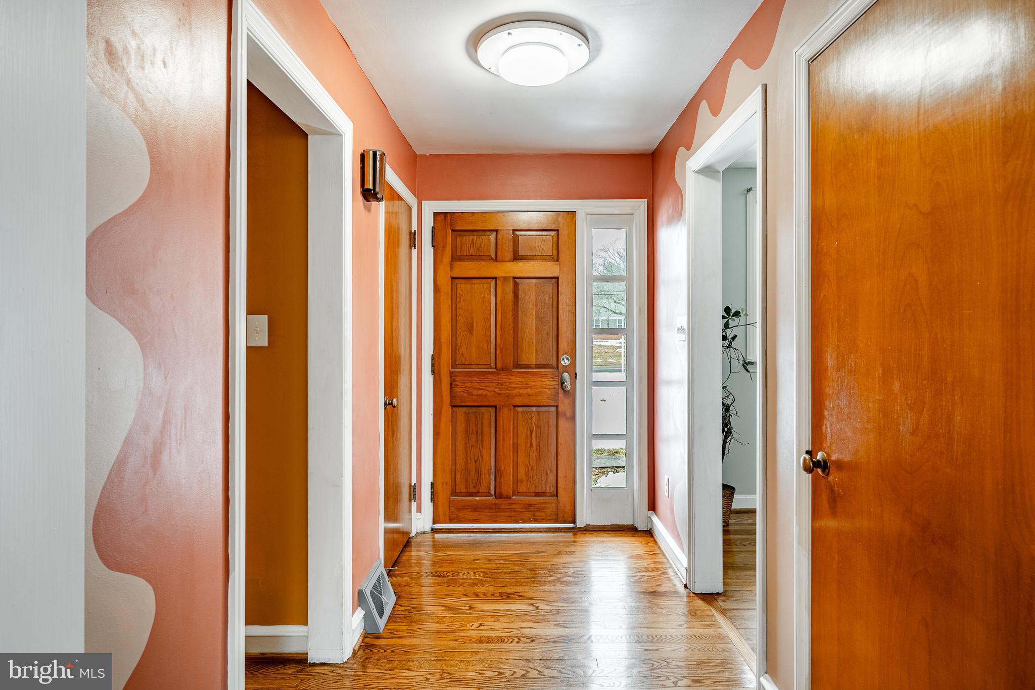 216 North Star Road Newark, DE 19711 - Photo 8 of 49 Foyer