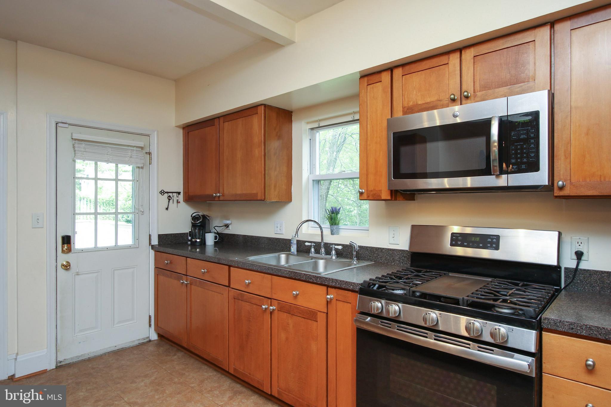 1000 Overbrook Road Baltimore, MD 21239 - Photo 12 of 44