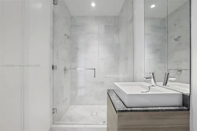 $4,950,000 | 1451 Brickell Avenue, LPH 4902, Miami, FL 33131