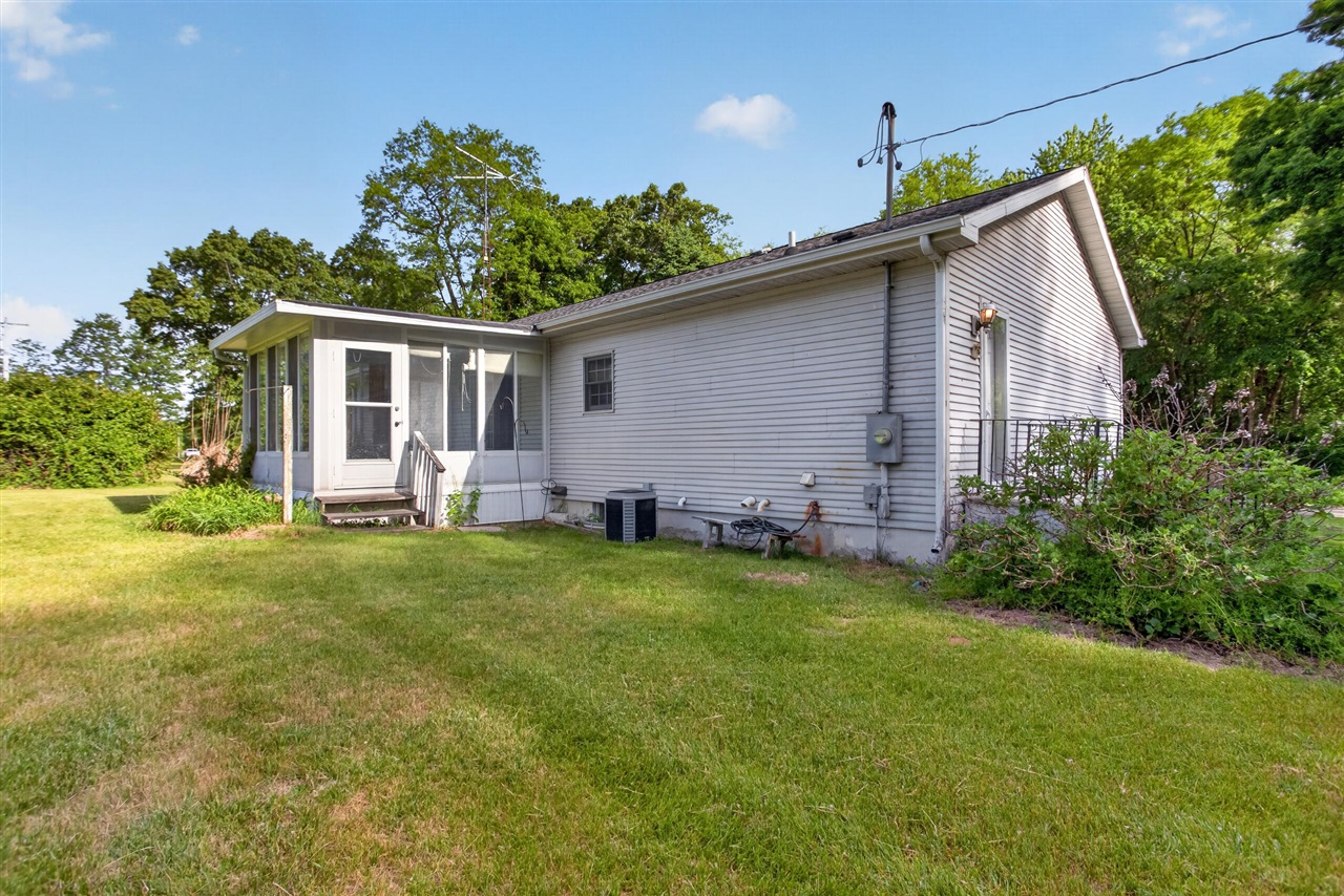 3635 Hart Road Jackson, MI 49201 - Photo 6 of 48