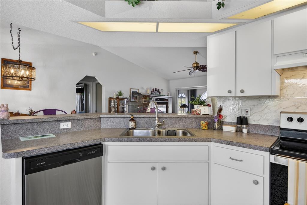 1372 Annette Street Port Charlotte, FL 33980 - Photo 12 of 33