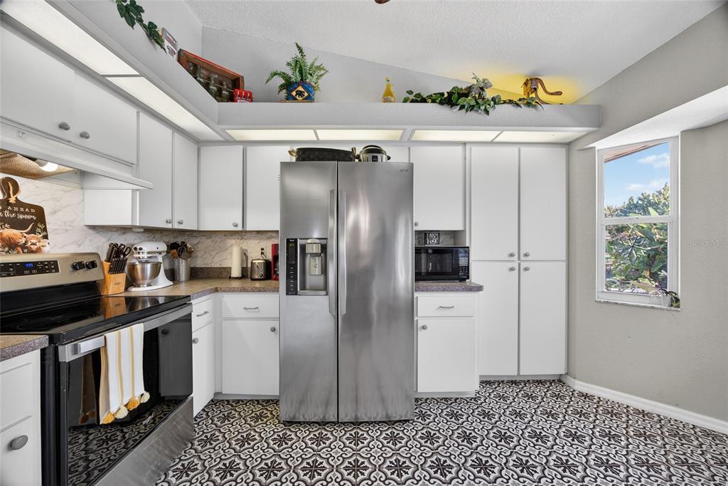 1372 Annette Street Port Charlotte, FL 33980 - Photo 13 of 33