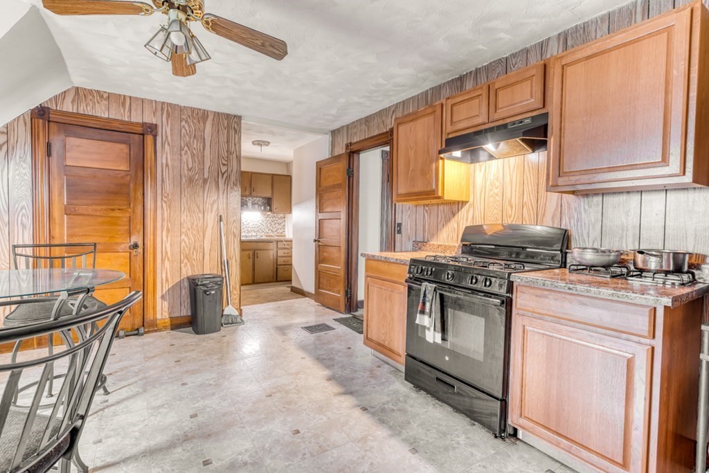 51 Vinton Street Springfield, MA 01104 - Photo 14 of 37 Gallery Image 14
