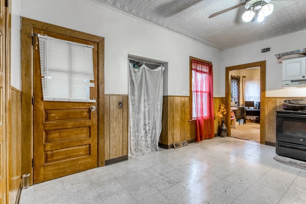 51 Vinton Street Springfield, MA 01104 - Photo 19 of 37 Gallery Image 19