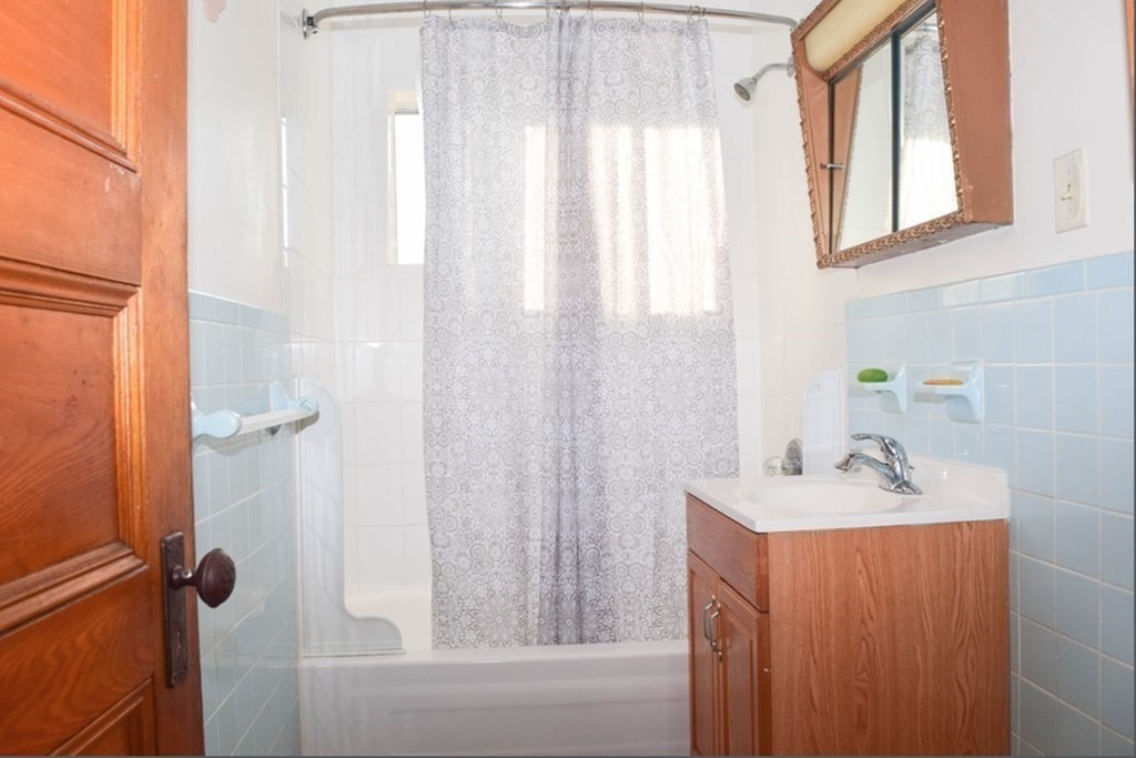 51 Vinton Street Springfield, MA 01104 - Photo 22 of 37 Gallery Image 22
