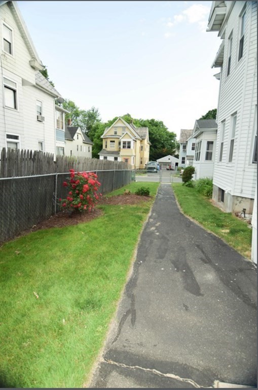 51 Vinton Street Springfield, MA 01104 - Photo 32 of 37 Gallery Image 32