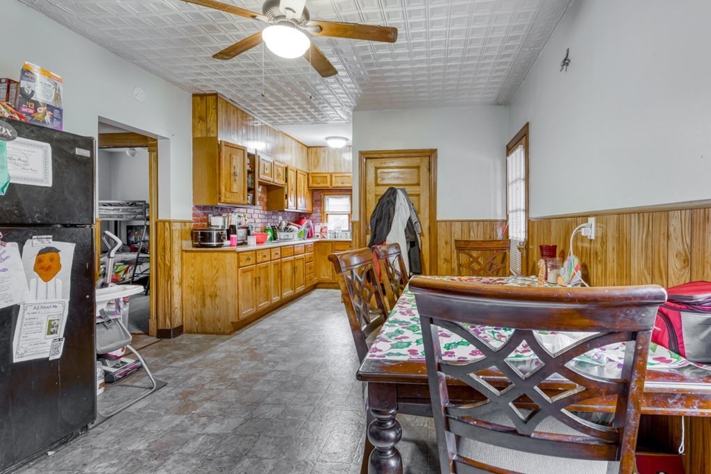 51 Vinton Street Springfield, MA 01104 - Photo 6 of 37 Gallery Image 6