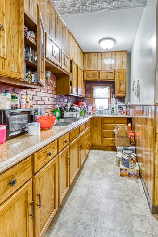 51 Vinton Street Springfield, MA 01104 - Photo 7 of 37 Gallery Image 7