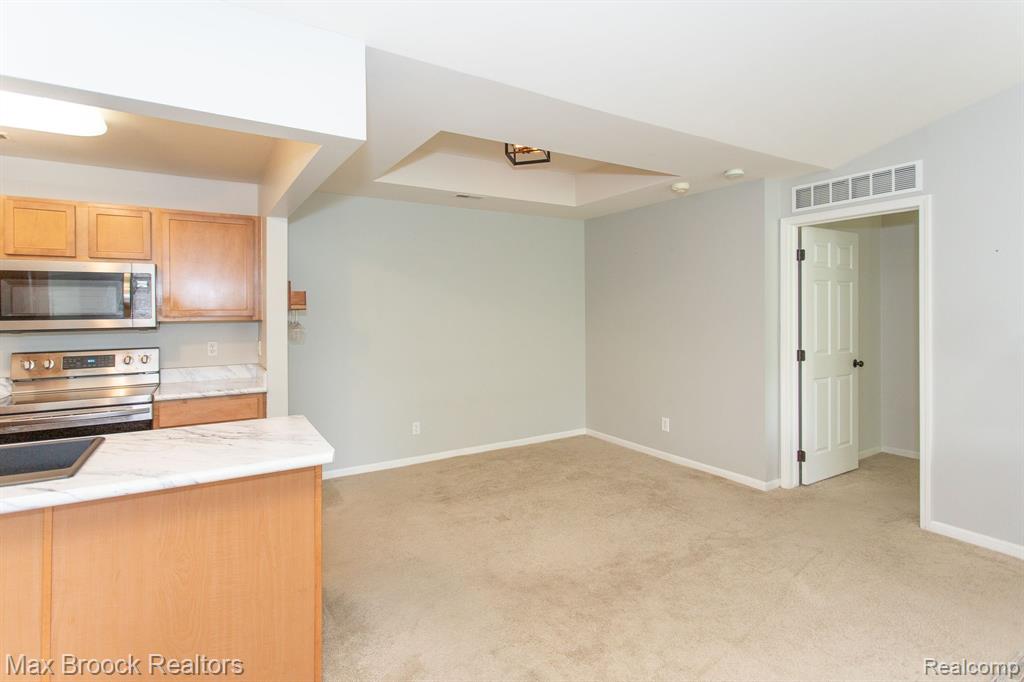 11732 Farmington Road Livonia, MI 48150 - Photo 17 of 37