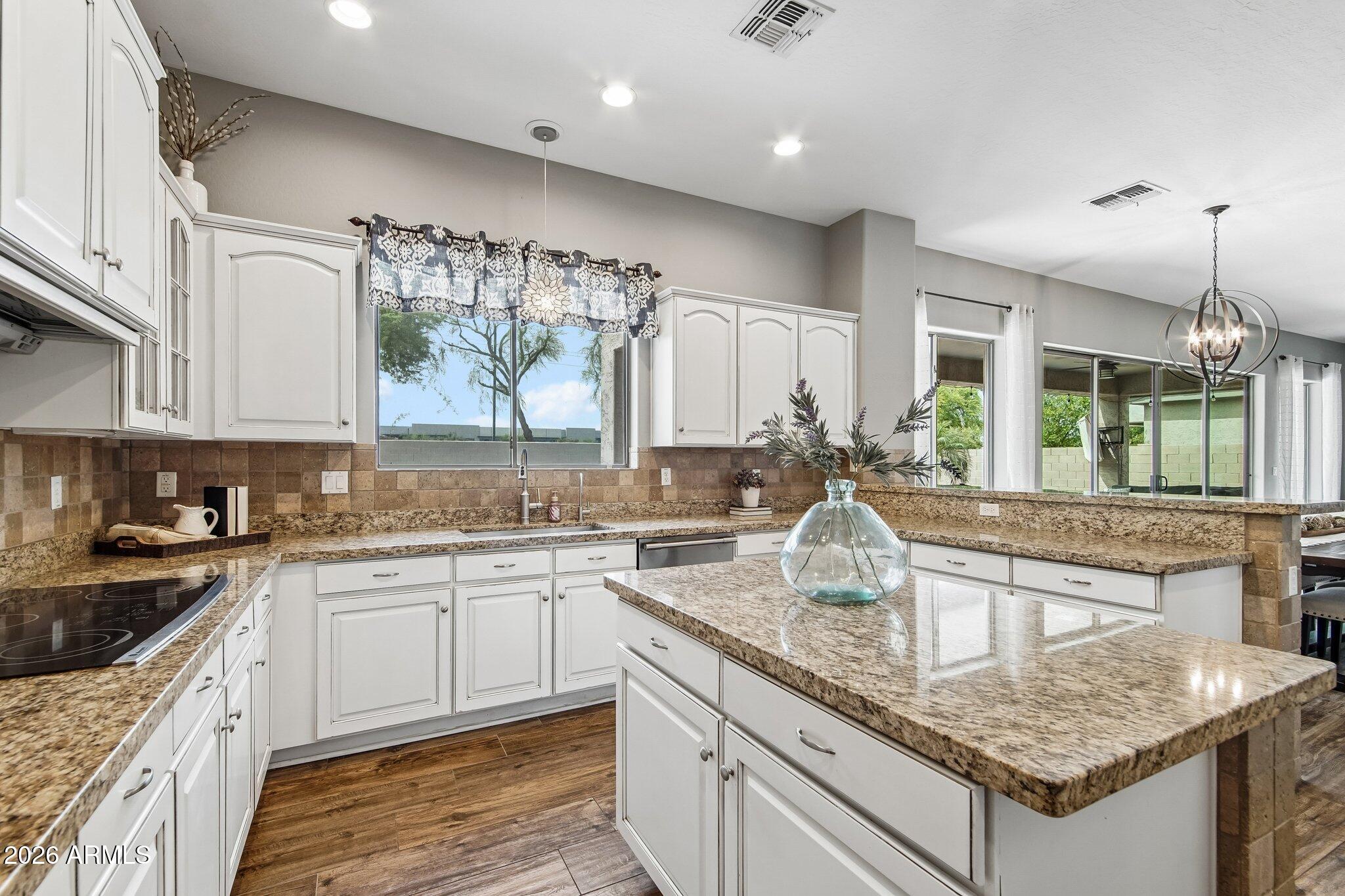 359 East Frances Lane Gilbert, AZ 85295 - Photo 12 of 45 8-web-or-mls-E Frances Ln-S0405-009