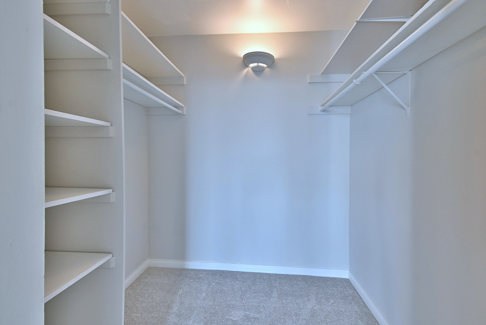 2015 South Finley Road, Unit 903 Lombard, IL 60148 - Photo 14 of 25 Gallery Image 14