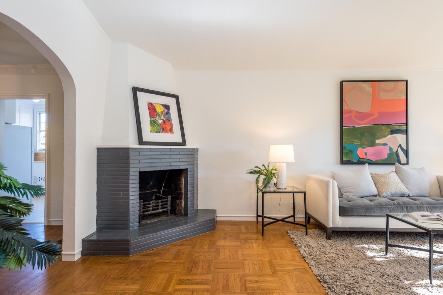 550 Avila Road San Mateo, CA 94402 - Photo 4 of 17 Gallery Image 4