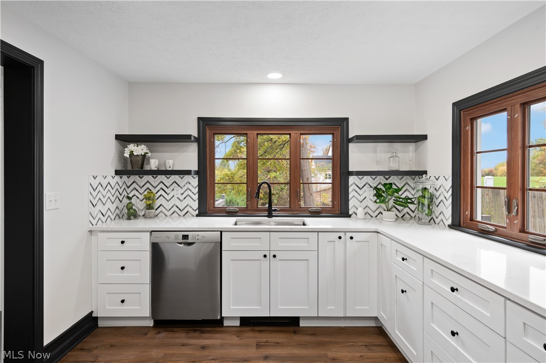 1774 Koons Road North Canton, OH 44720 - Photo 4 of 35