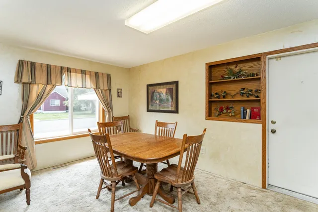 $350,000 | 520 State Street, West Concord, MN 55985