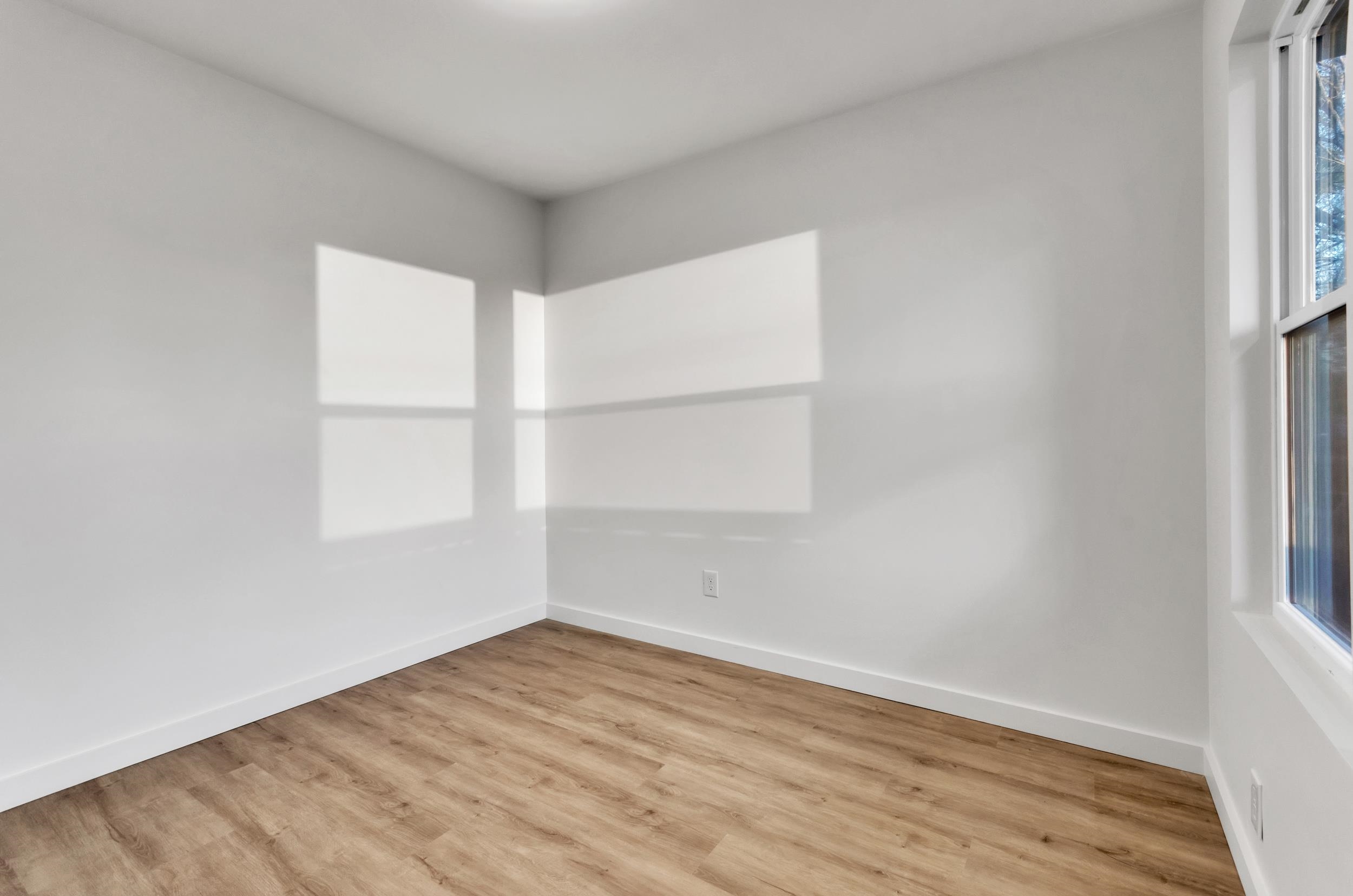 102 State Rd S-42-2623 Greer, SC 29651 - Photo 3 of 37 Gallery Image 3