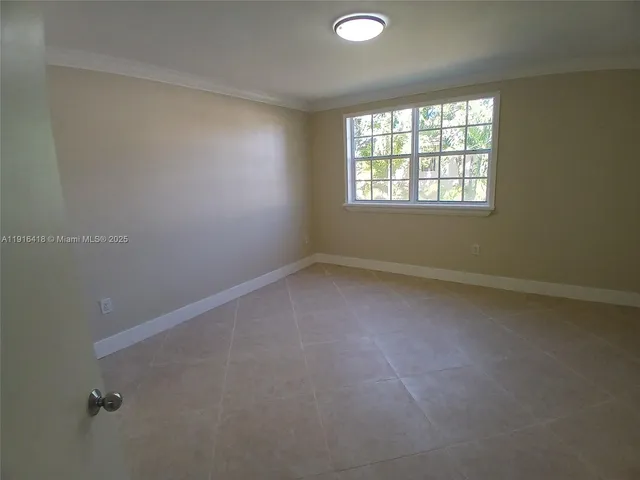 $2,475 | 9731 Fontainebleau Boulevard, Unit F209, Miami, FL 33172