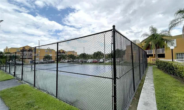 $2,475 | 9731 Fontainebleau Boulevard, Unit F209, Miami, FL 33172