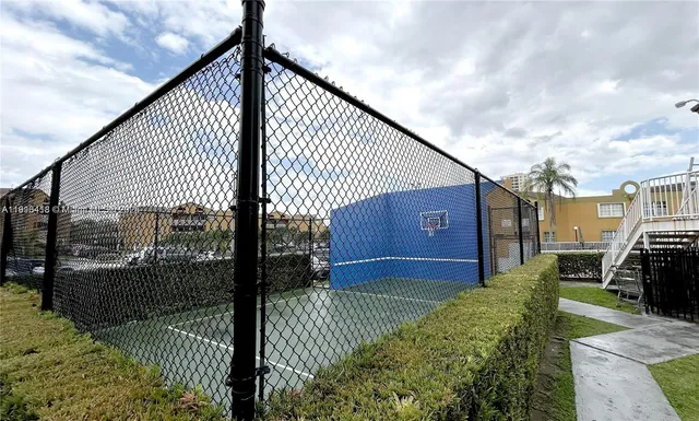 $2,475 | 9731 Fontainebleau Boulevard, Unit F209, Miami, FL 33172