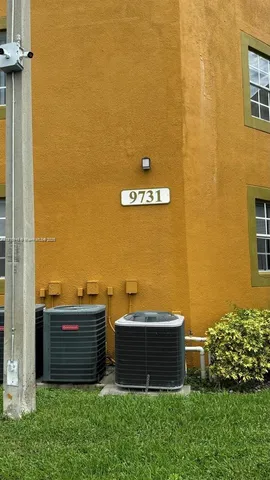 $2,475 | 9731 Fontainebleau Boulevard, Unit F209, Miami, FL 33172