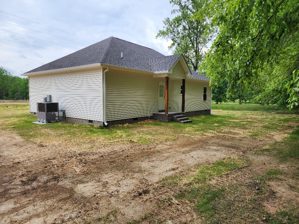 205 Bides Way Lafayette, TN 37083 - Photo 2 of 12