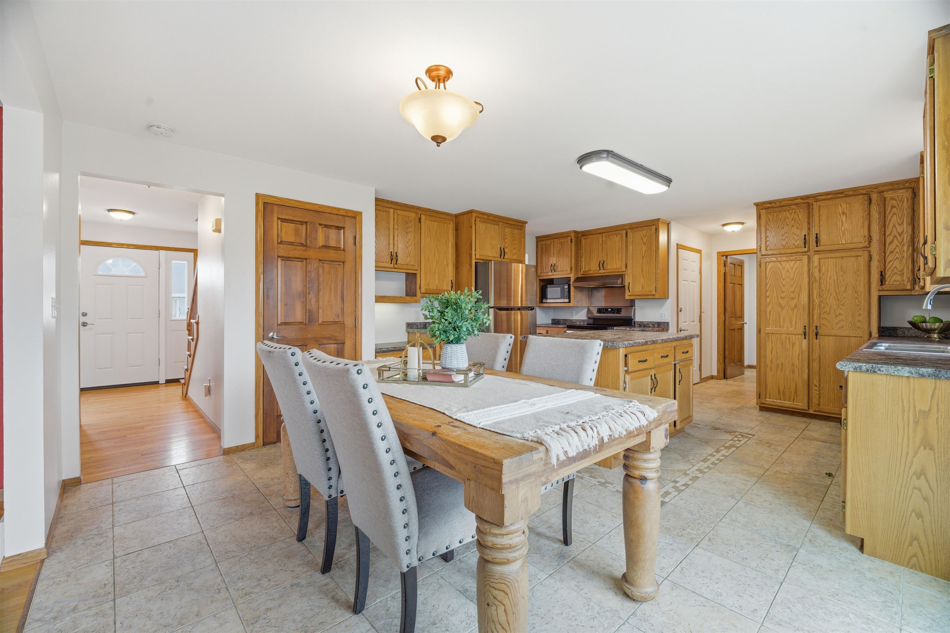 N9419 Rosebud Lane Appleton, WI 54915 - Photo 13 of 34