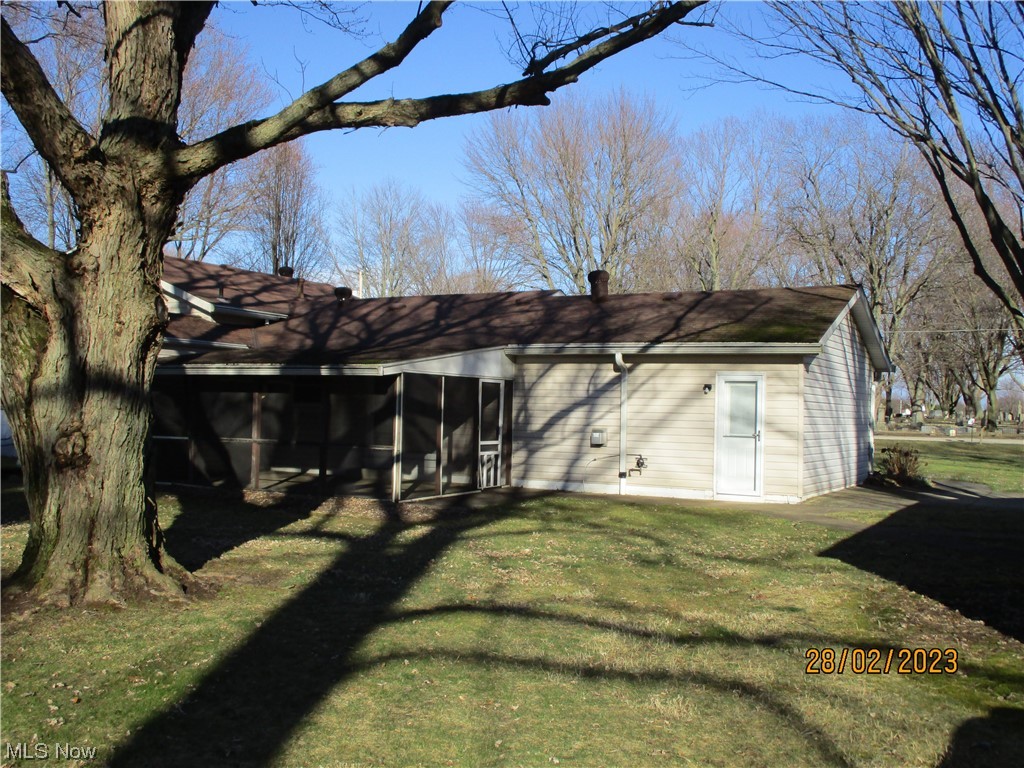 8209 Cemetery Road Vermilion, OH 44089 - Photo 5 of 31