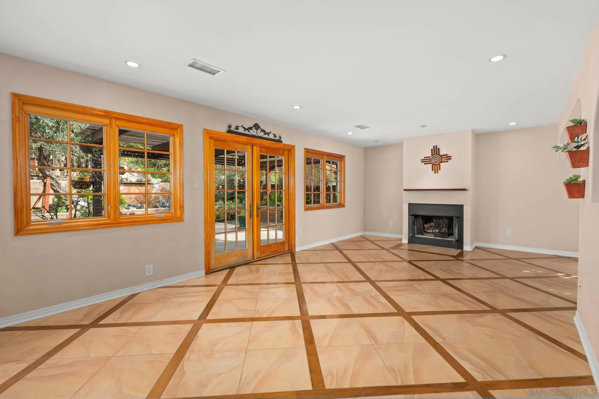 1849 Playa Riviera Drive Cardiff, CA 92007 - Photo 22 of 43 Family Room