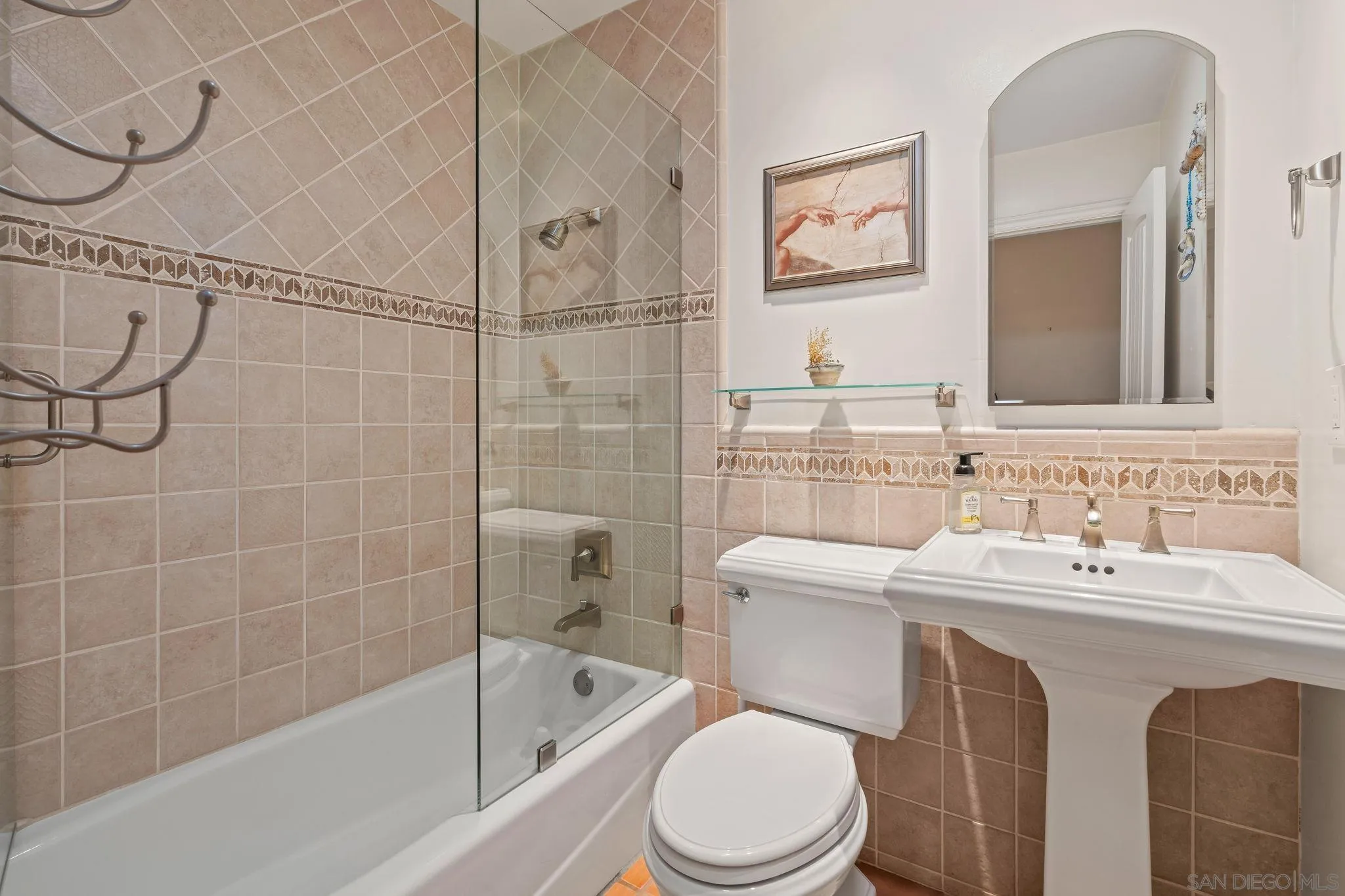 1849 Playa Riviera Drive Cardiff, CA 92007 - Photo 36 of 43 Hallway Bathroom