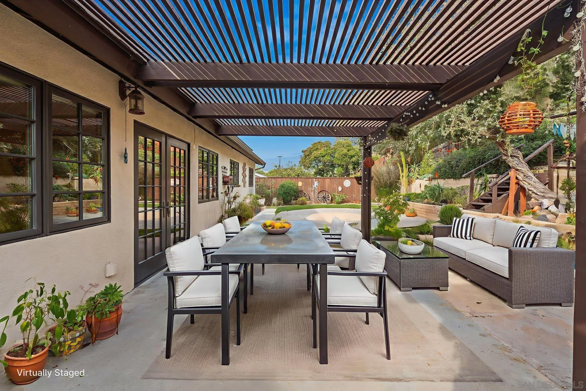 1849 Playa Riviera Drive Cardiff, CA 92007 - Photo 10 of 43 Digitally Altered Photo / Virtually Staged Photo.