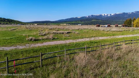 $749,000 | 100 Alpine Wy, Alpine, WY 83128