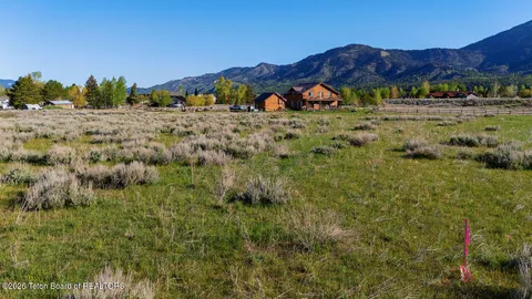 $749,000 | 100 Alpine Wy, Alpine, WY 83128