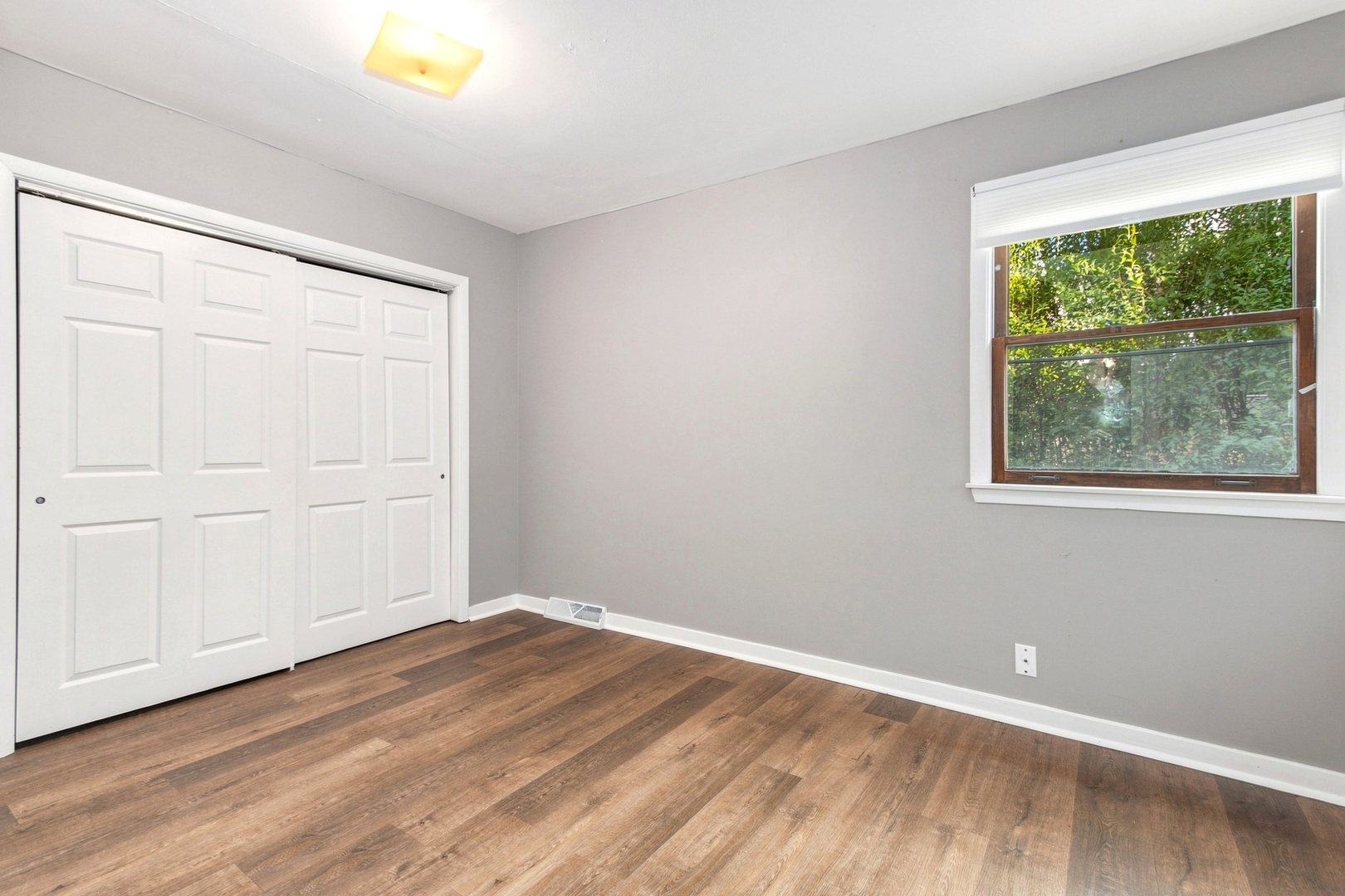 181 Montgomery Road Montgomery, IL 60538 - Photo 17 of 26 Gallery Image 17