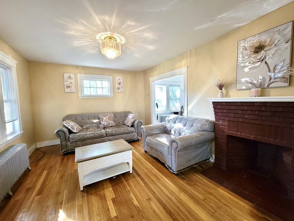 8 Bexley Road Boston, MA 02131 - Photo 5 of 25 Gallery Image 5