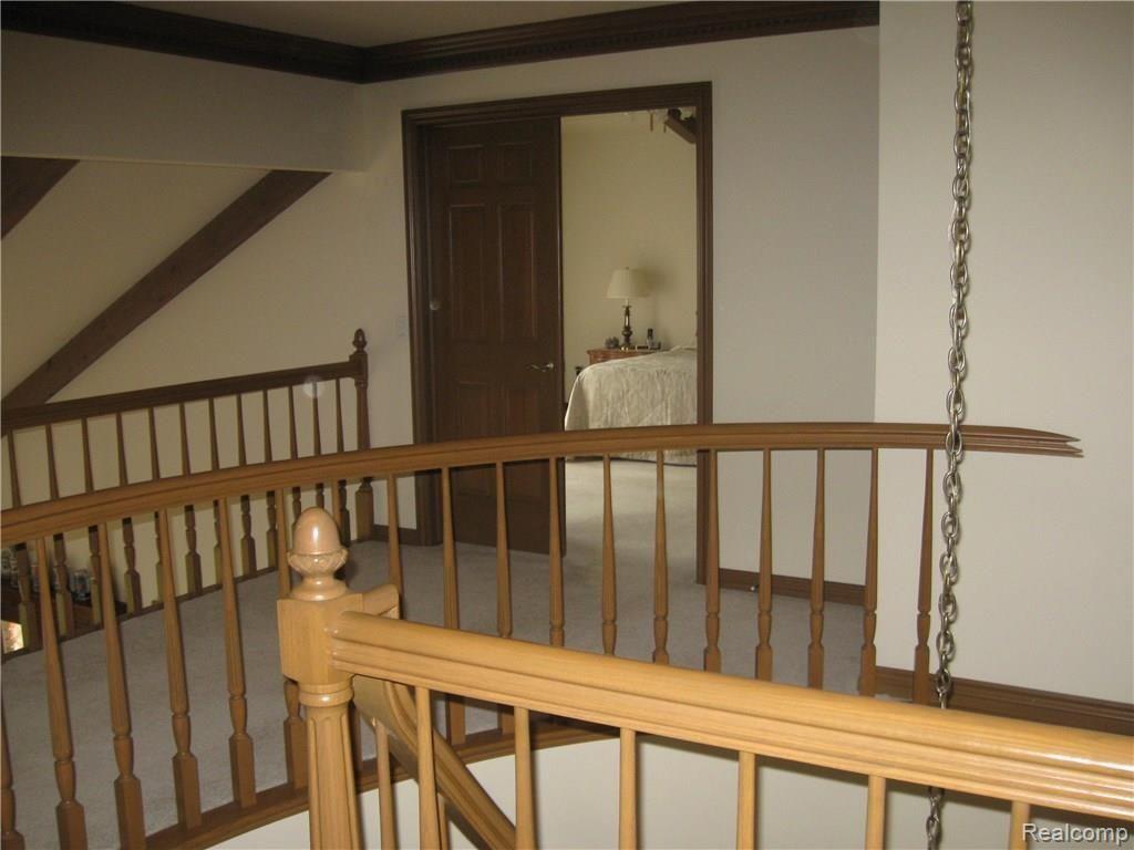 2437 Munster Road Rochester Hills, MI 48309 - Photo 6 of 47
