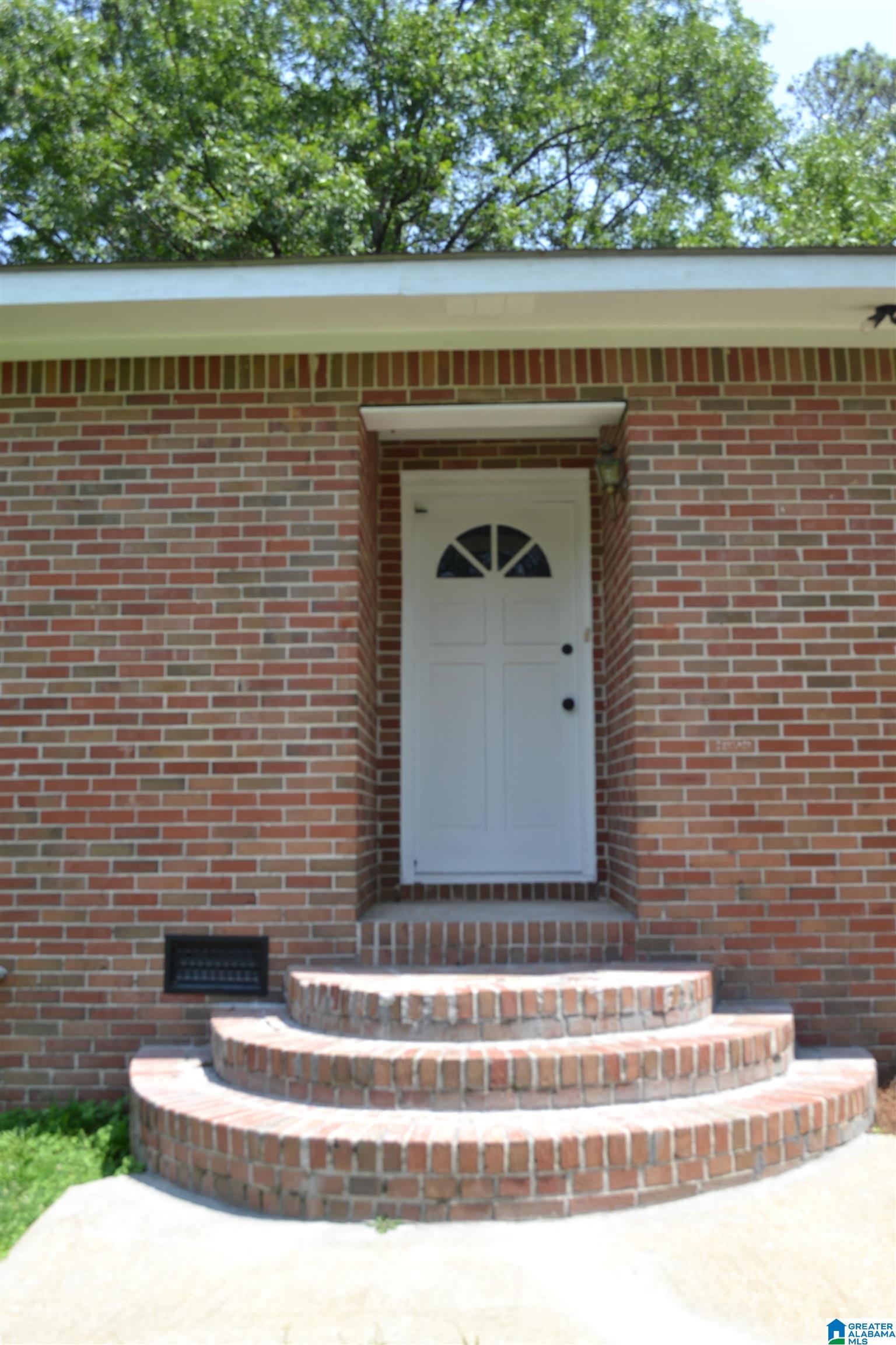 134 Lamar Street Roanoke, AL 36274 - Photo 2 of 35