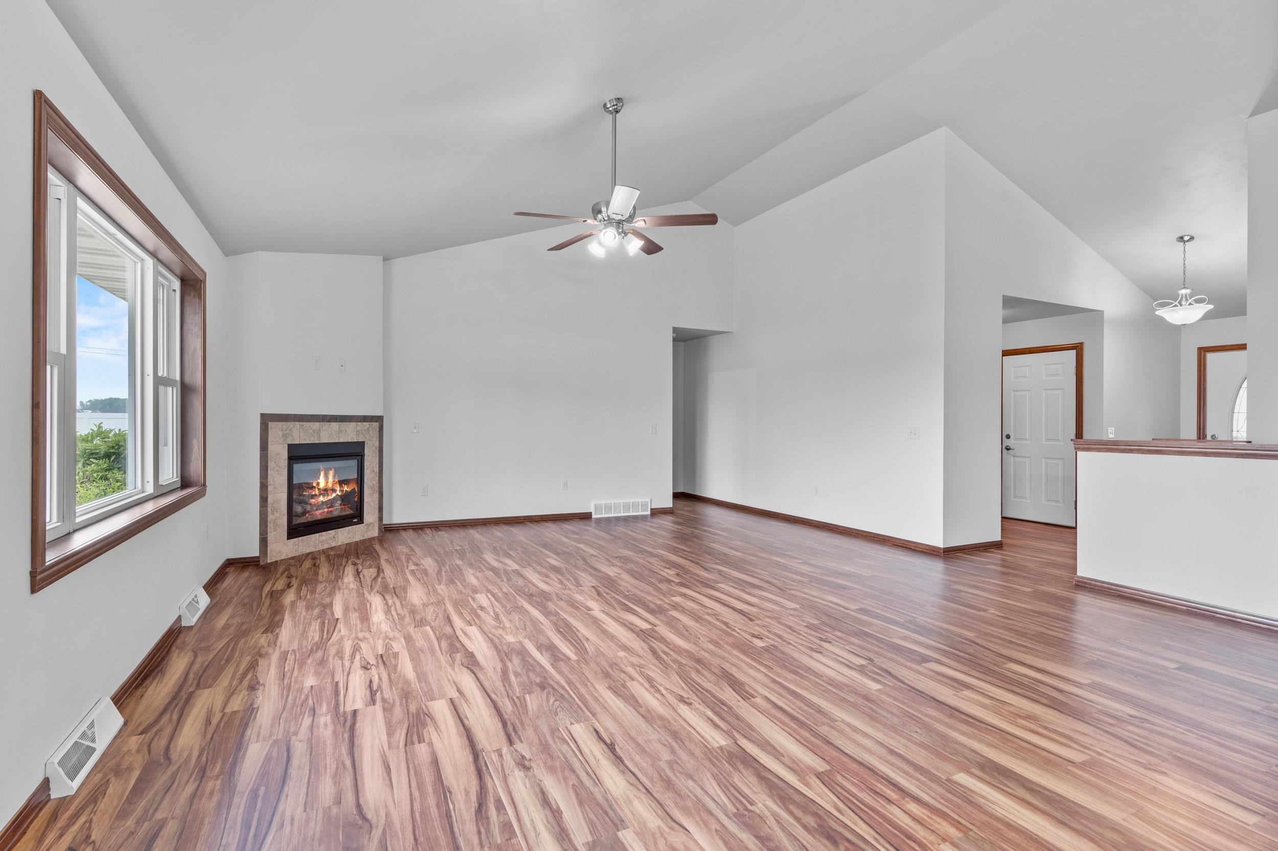 5111 North Gala Court Appleton, WI 54913 - Photo 6 of 43