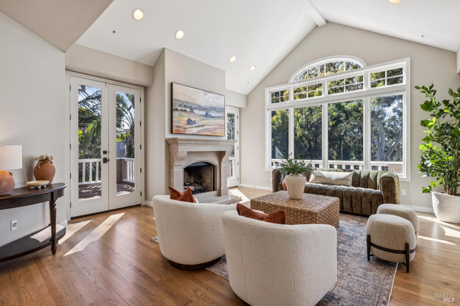 99 Deer Park Avenue San Rafael, CA 94901 - Photo 17 of 80