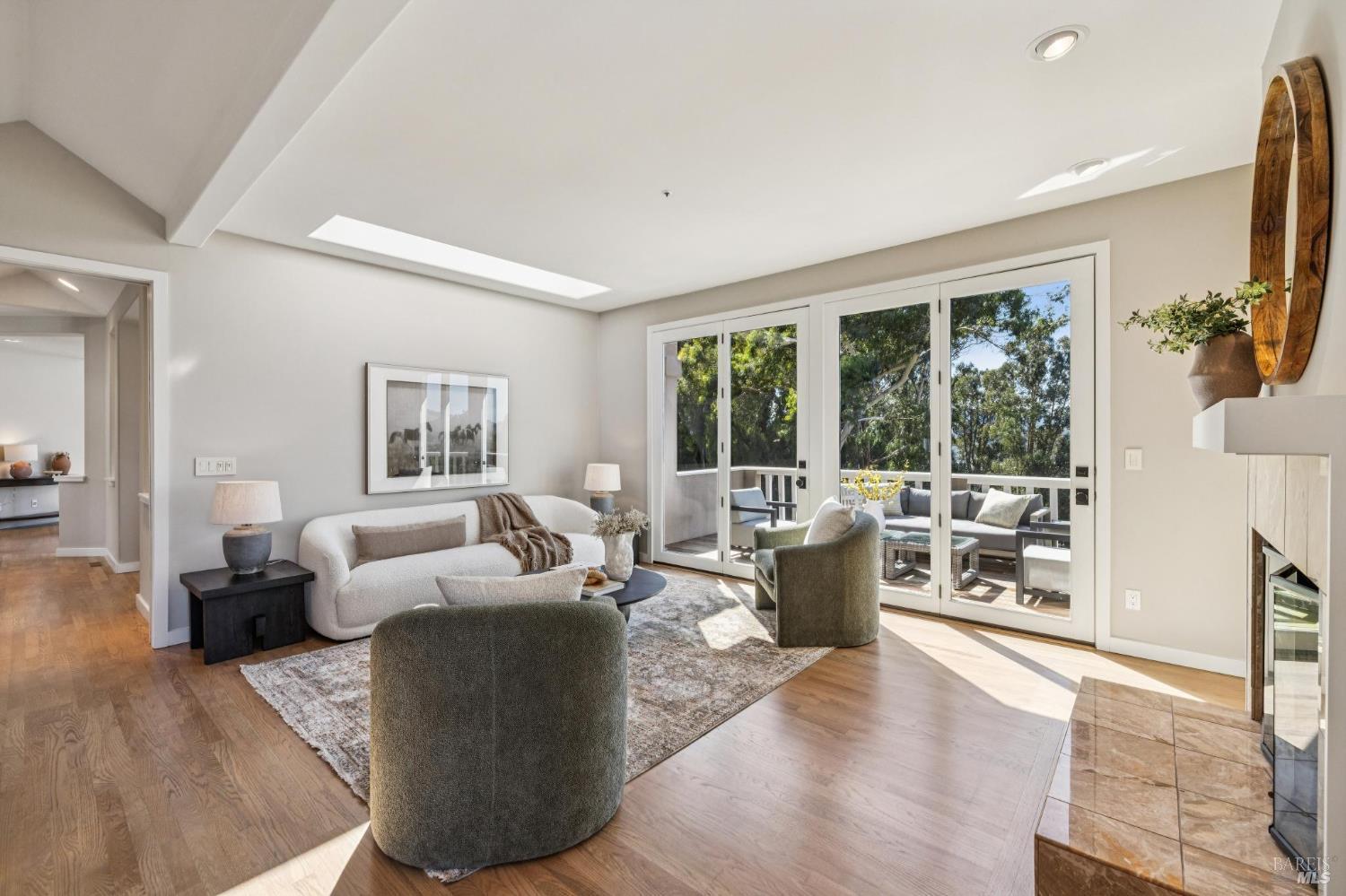 99 Deer Park Avenue San Rafael, CA 94901 - Photo 34 of 80