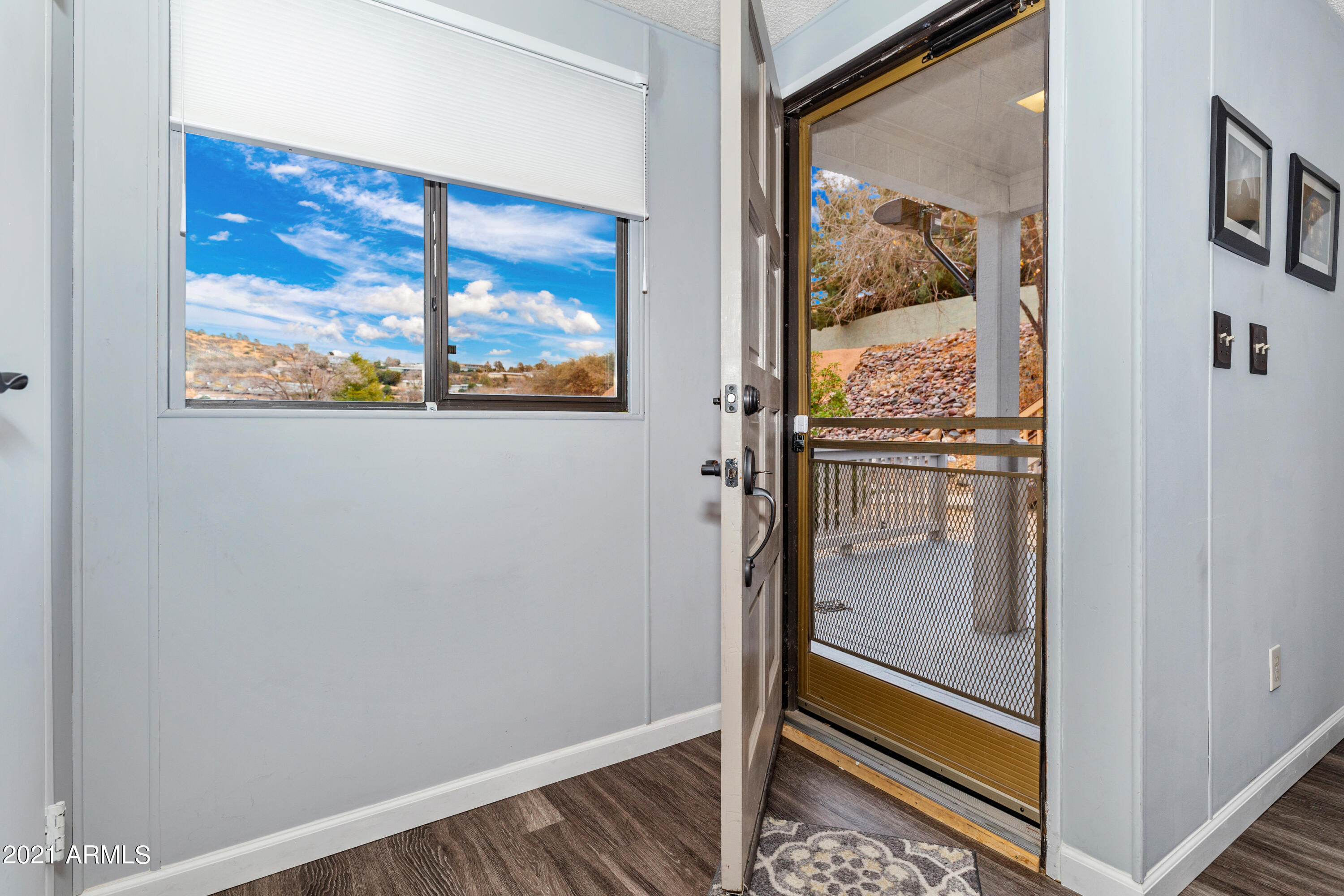 2247 River Trail Road Prescott, AZ 86301 - Photo 4 of 33 004_Foyer