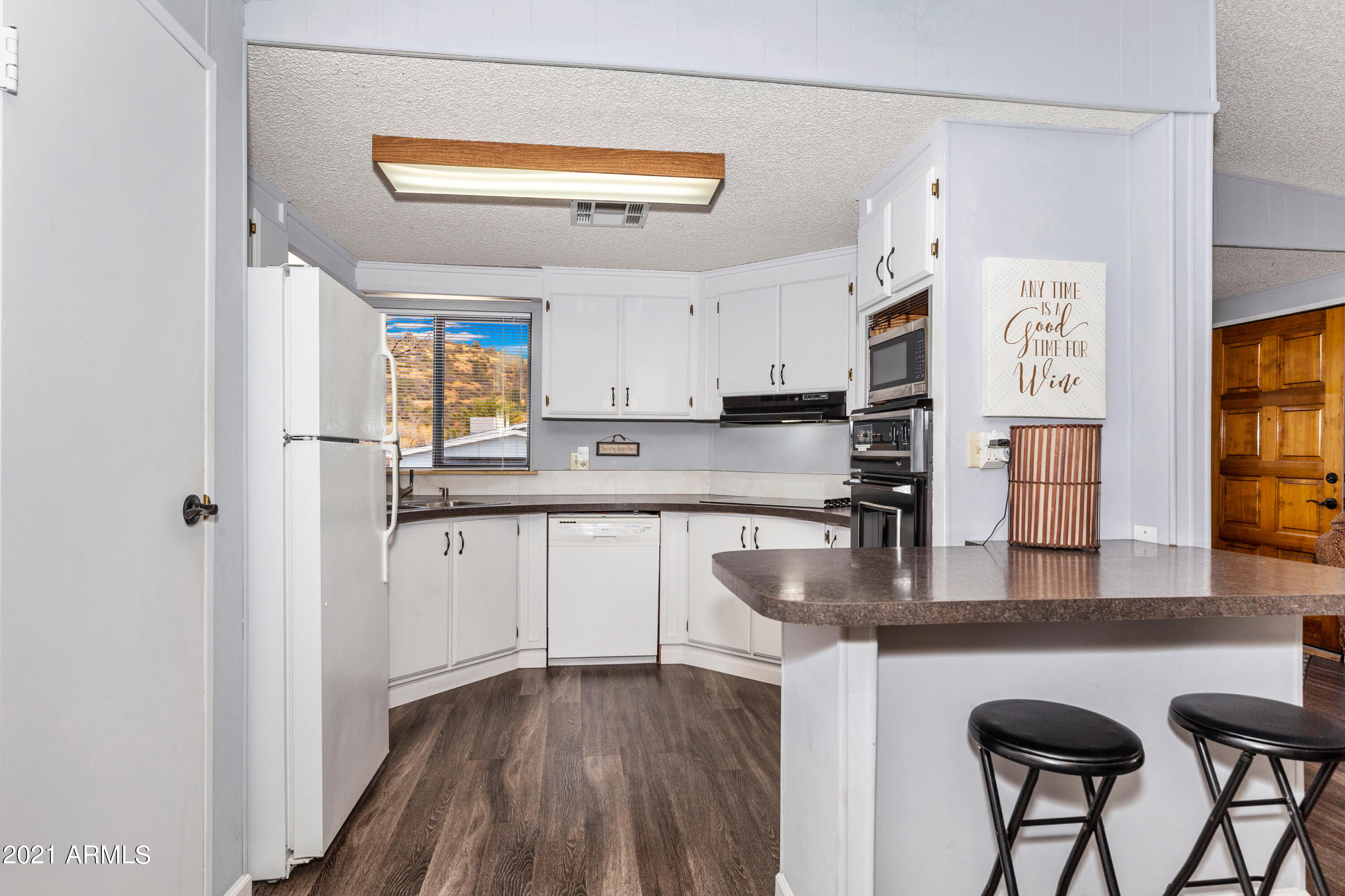 2247 River Trail Road Prescott, AZ 86301 - Photo 8 of 33 008_Kitchen