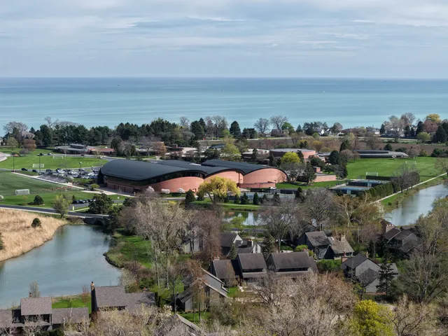 $449,900 | 9 Sandalwood Court, Wind Point, WI 53402