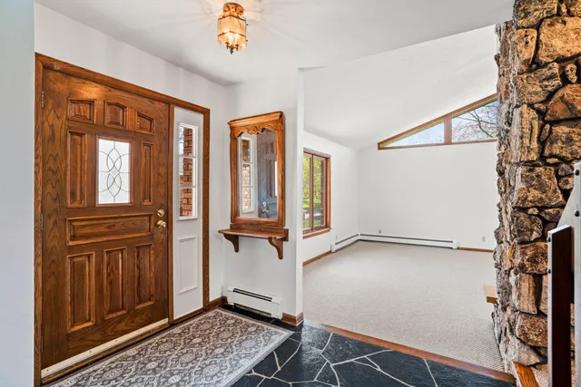 $449,900 | 9 Sandalwood Court, Wind Point, WI 53402