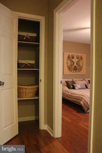 11200 Hunting Horn Lane Reston, VA 20191 - Photo 13 of 26 Bedroom (Master)