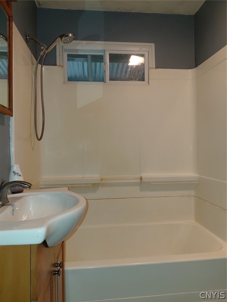 1497 County Rte 57 Volney, NY 13069 - Photo 17 of 37 Gallery Image 17