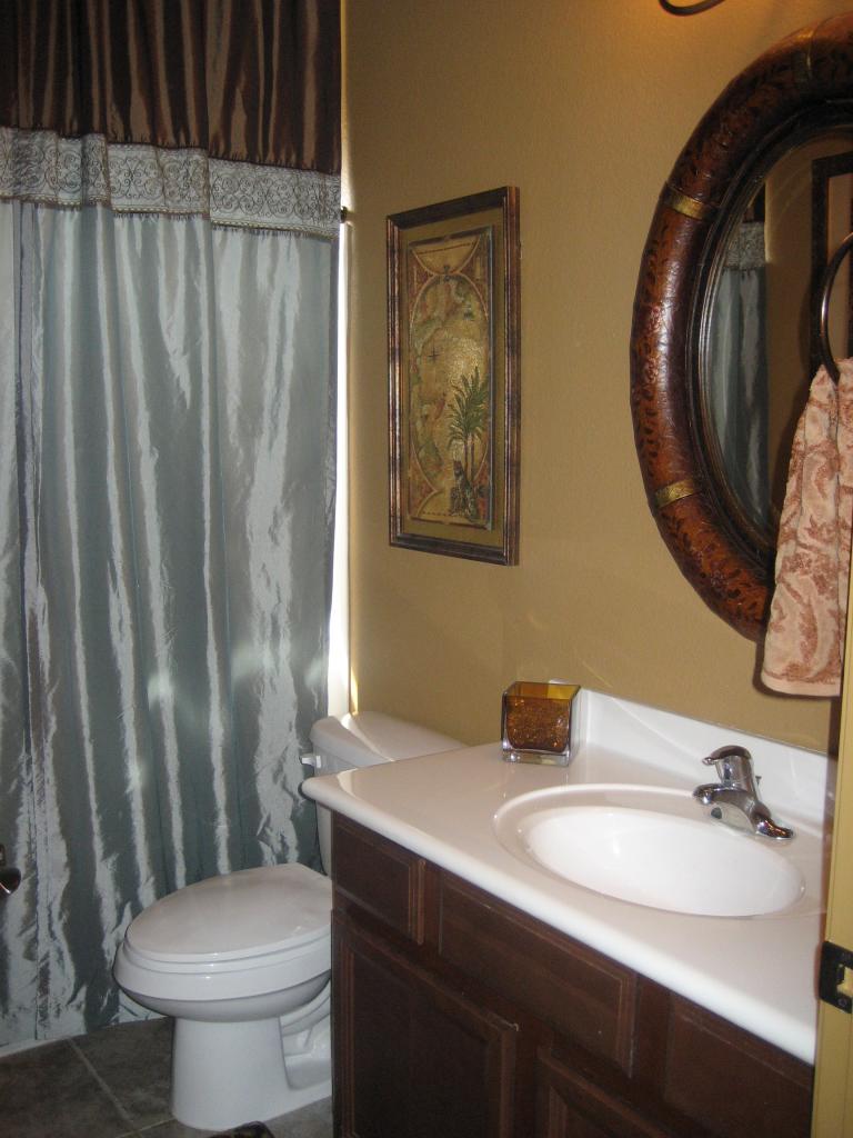 42828 Venture Road Maricopa, AZ 85138 - Photo 15 of 19 Downstairs Bath