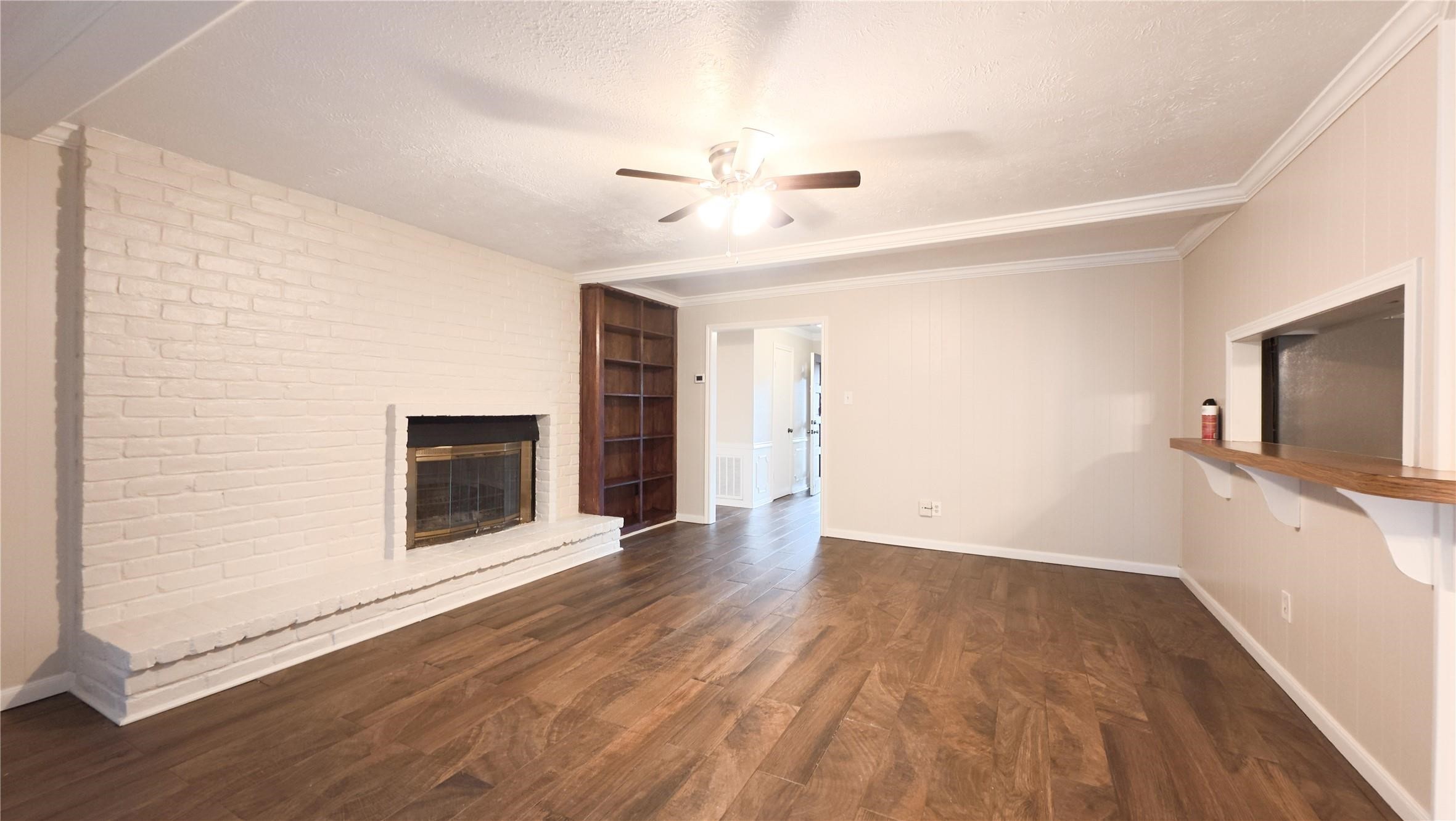 2027 Whispering Springs Drive Spring, TX 77373 - Photo 5 of 13