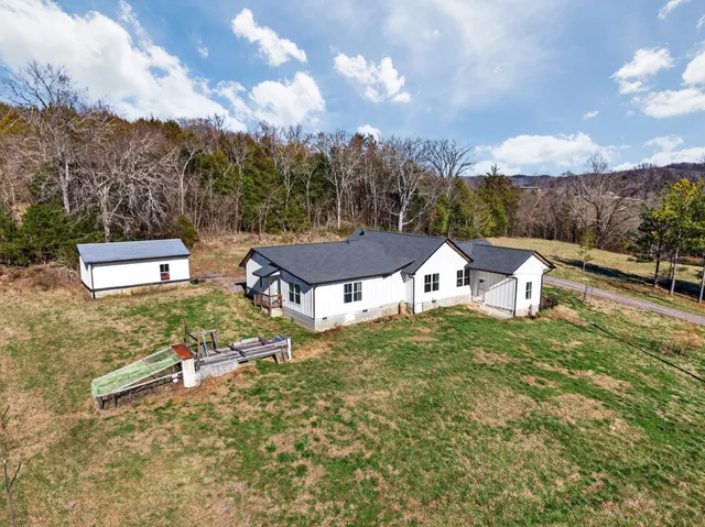 $359,900 | 31 Epps Hollow Road, Fayetteville, TN 37334