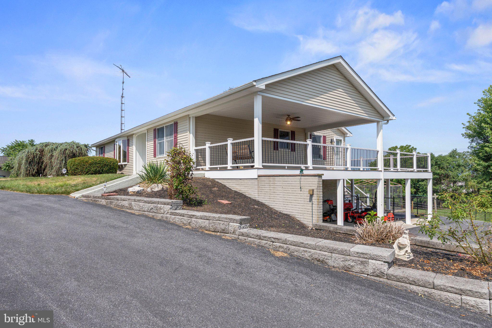 7246 Smith Road Chambersburg, PA 17202 - Photo 3 of 51 Gallery Image 3