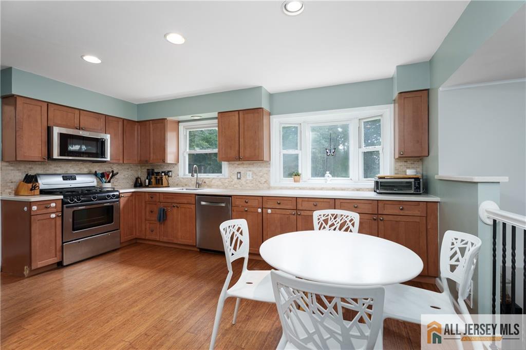 11 Taylor Road Monmouth Junction, NJ 08852 - Photo 16 of 35